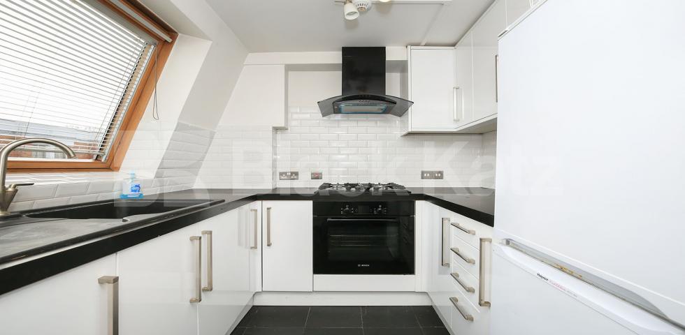 			2 Bedroom, 1 bath, 1 reception Flat			 Hargrave Road, Archway